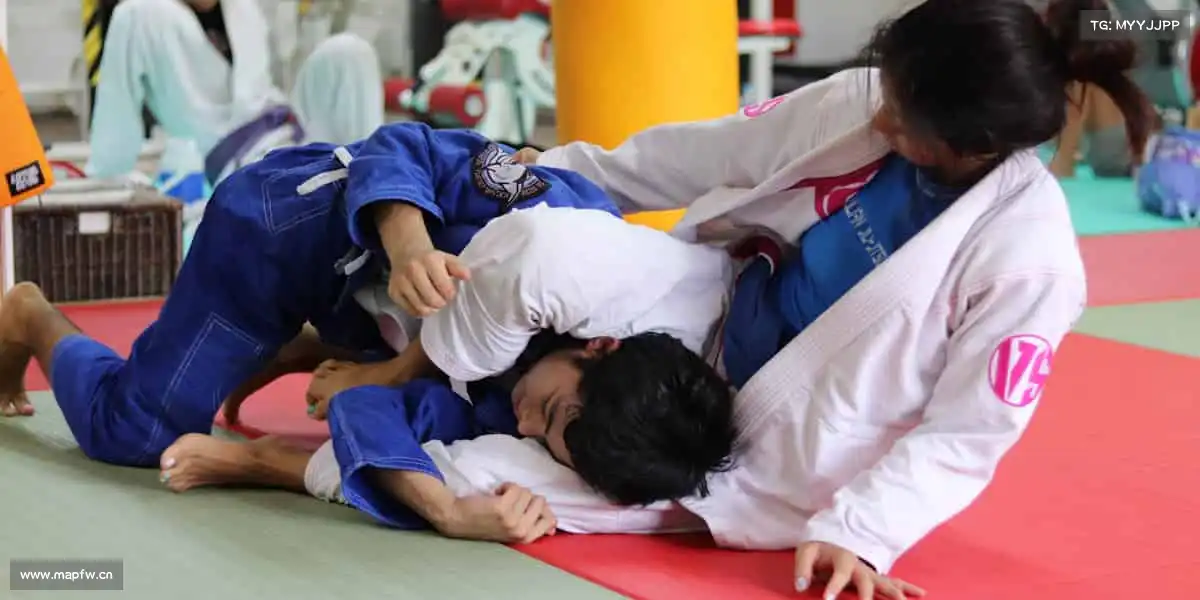 51吃瓜网校花用镜头捕捉人间温情,用故事留存岁月记忆📽️